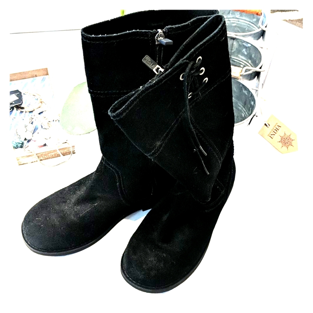 Ugg high black suede boots sz 5 nwot